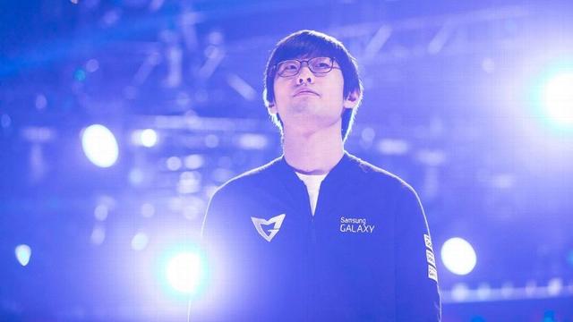 Mouz 在他们的办公室举办迷你LAN活动，期间为BLAST Bounty Fall在线阶段